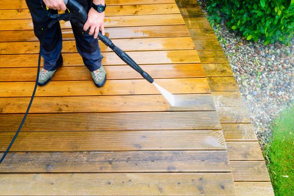 Deck Power Washing in Ooltewah