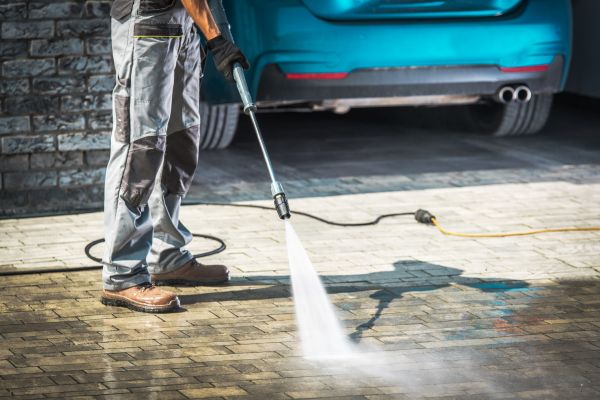 Driveway Pressure Washing in Ooltewah
