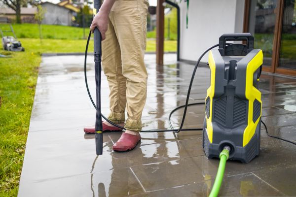 Porch Pressure Washing in Ooltewah