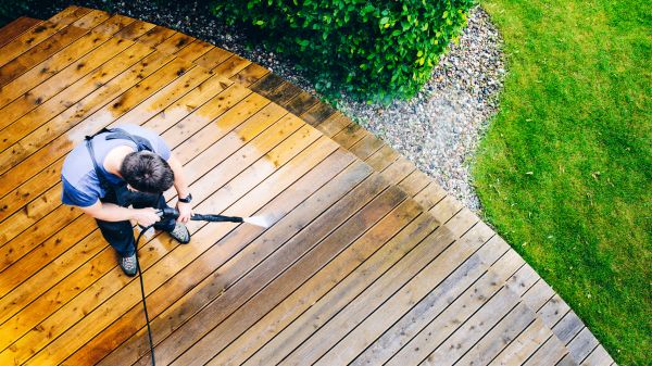 Deck Pressure Cleaning in Ooltewah