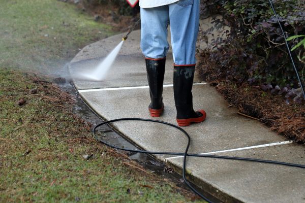 Sidewalk Pressure Cleaning in Ooltewah