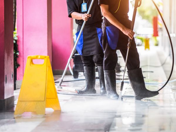 Store Powerwashing in Ooltewah
